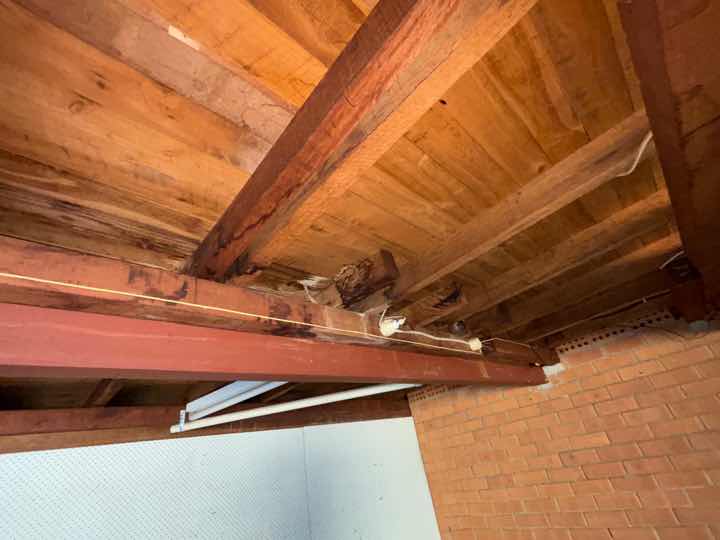 No Power to Door Motor — real electrical defect photographed in a SURE Building Inspections report